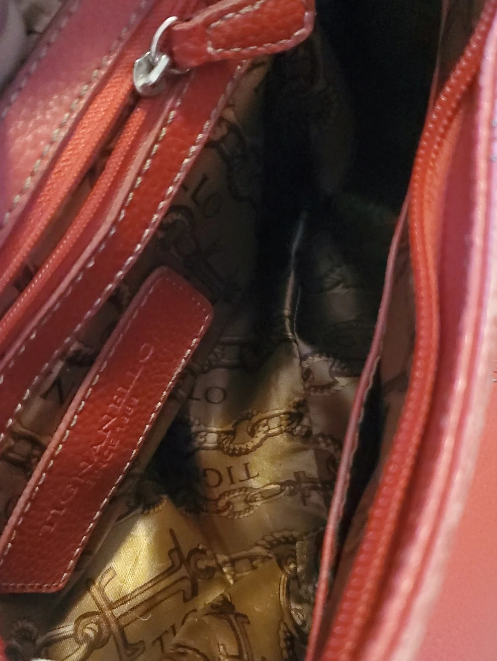 Tignanello Red 100% pebble Leather HOBO Handbag 6 Pocket! Silver Hardware - Picture 9 of 16